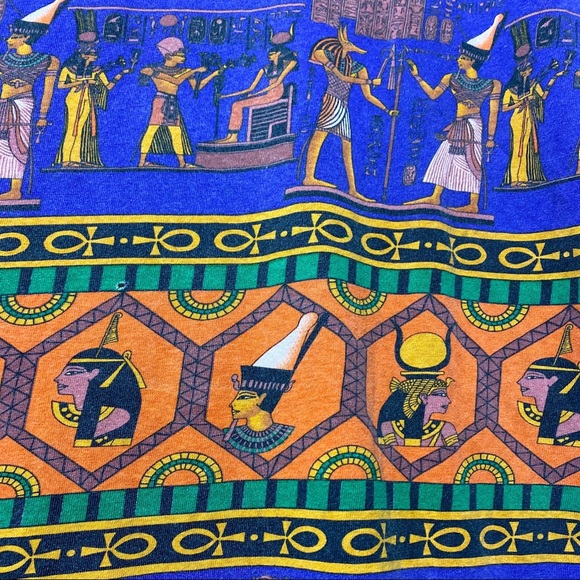 BIG 90s Egyptian All-Over Print T- Shirt - Picture 3 of 3
